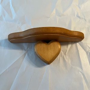 Small wood heart shelve